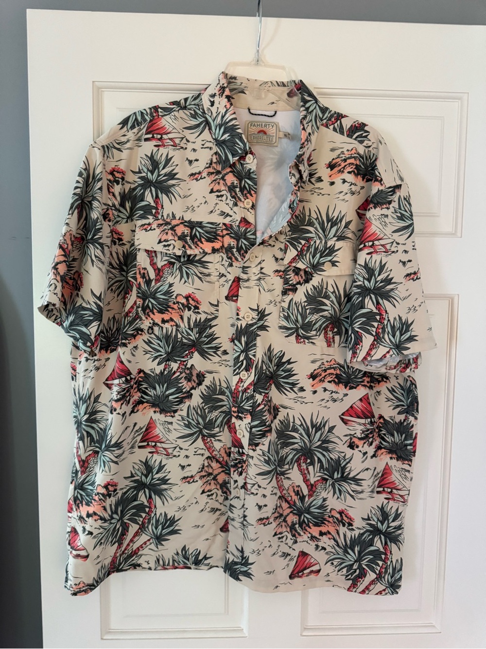 Faherty Short Sleeve Tropical Print Shirt quickdry shorelite